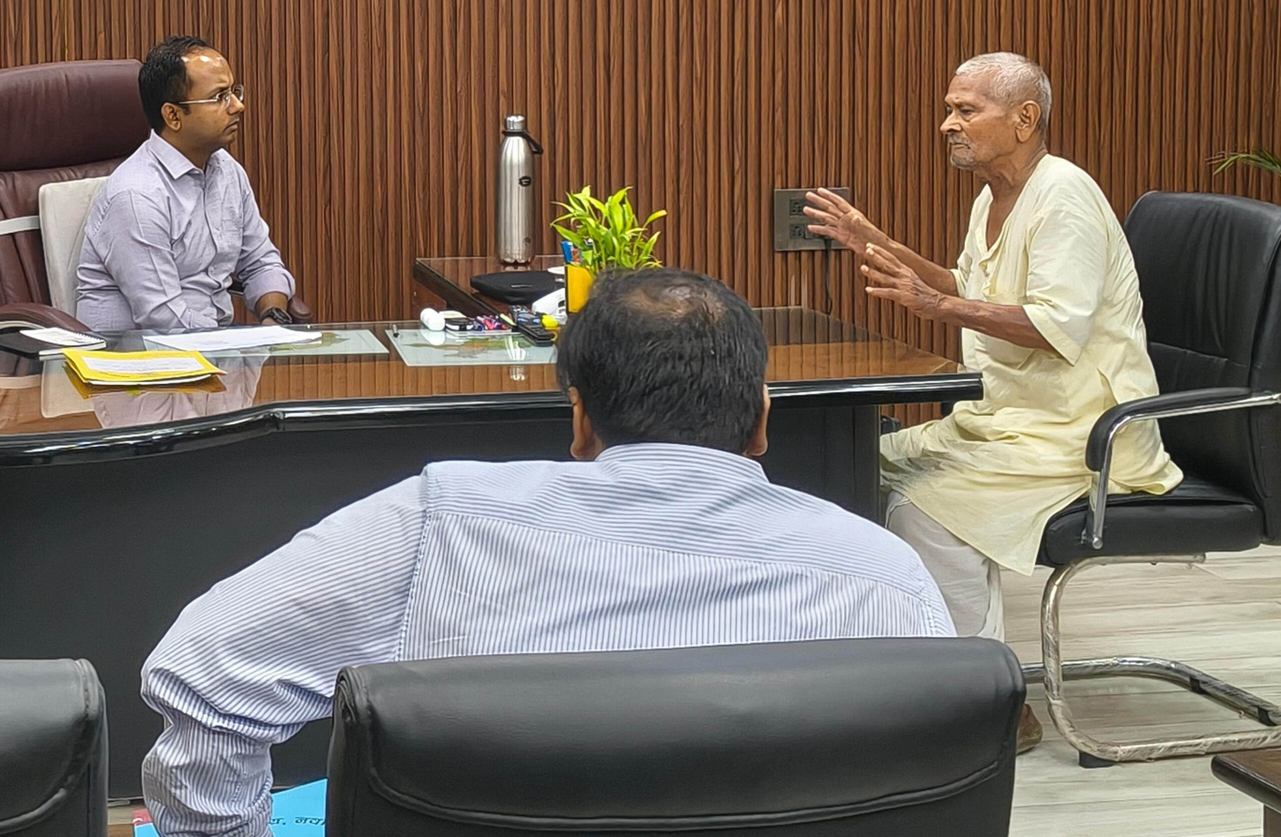 बिहार लोक शिकायत निवारण अधिकार अधिनियम के तहत द्वितीय अपील की सुनवाई, 03 मामलों का ऑन-द-स्पॉट निवारण